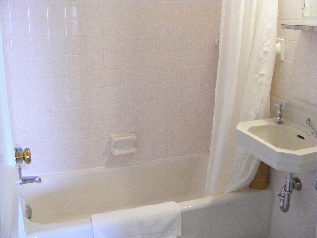 Hotel Motel Bon Accueil Rivière-la-Madeleine Pokój zdjęcie