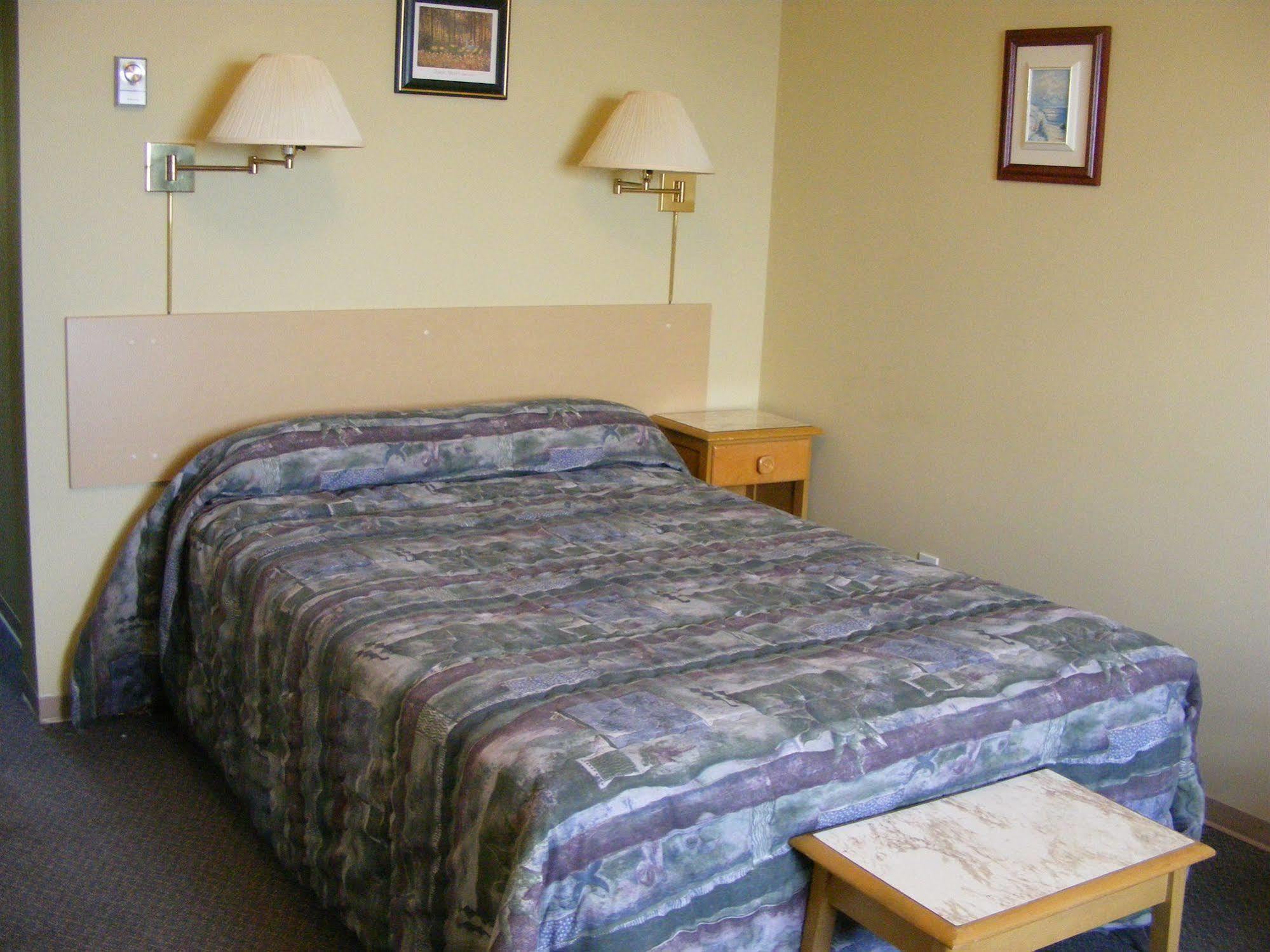 Hotel Motel Bon Accueil Rivière-la-Madeleine Zewnętrze zdjęcie