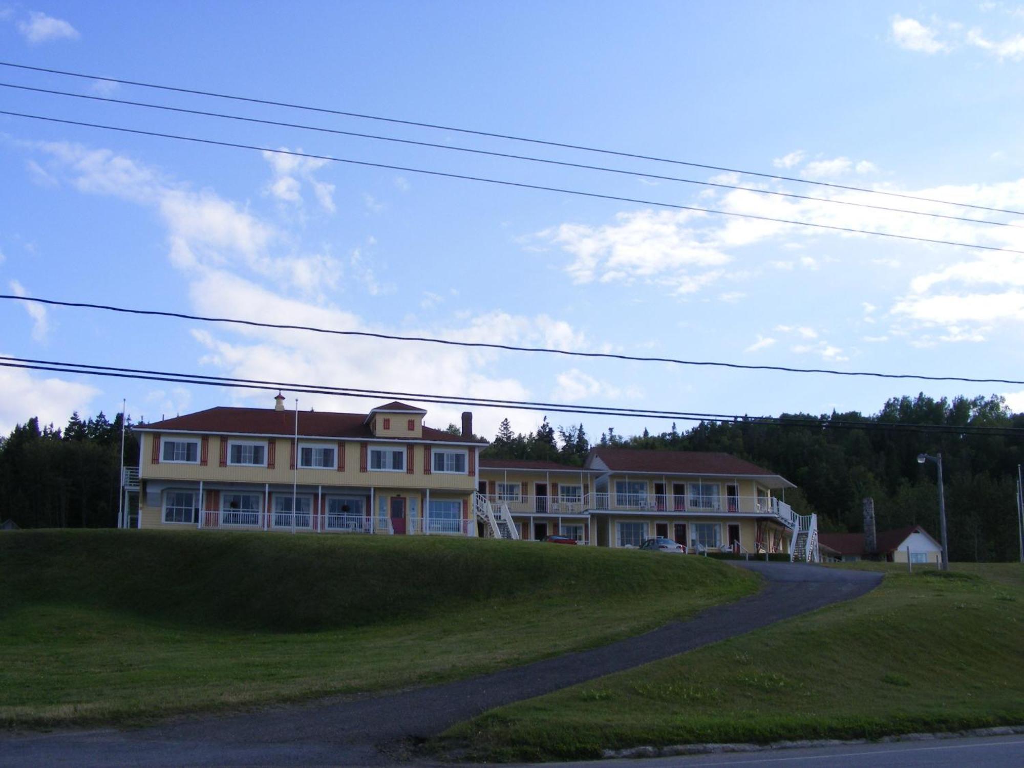 Hotel Motel Bon Accueil Rivière-la-Madeleine Zewnętrze zdjęcie